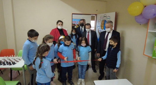Savaştepe Cumhuriyet İlkokulunda akıl ve zeka oyunları atölyesi kuruldu