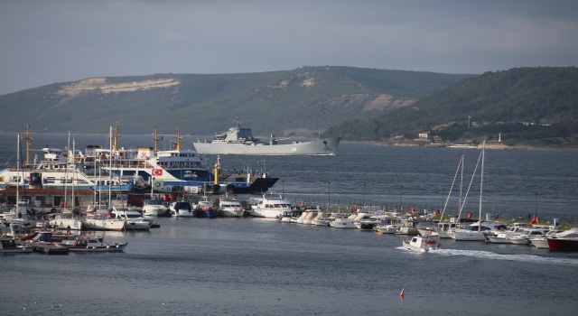 Rus askeri gemisi Çanakkale Boğazı’ndan geçti
