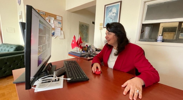 Milletvekili Jülide İskenderoğlu, AA’nın ”Yılın Fotoğrafları” oylamasına katıldı