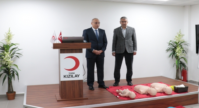 Türk Kızılaydan Sakarya polisine ”hayat kurtaracak” ilk yardım eğitimi