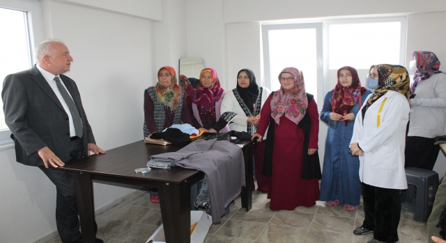 Söğütlü Belediye Başkanı Özten’den kadın kursiyerlere destek ziyareti