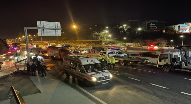 Maltepe’de kaza sonrası çekici bekleyen sürücü başka aracın çarpması sonucu öldü
