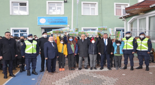 Karamürsel’de öğrencilerin karne heyecanı
