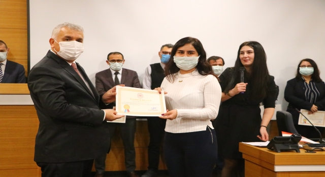 Tekirdağ’da en başarılı sağlık çalışanlarına teşekkür belgesi verildi