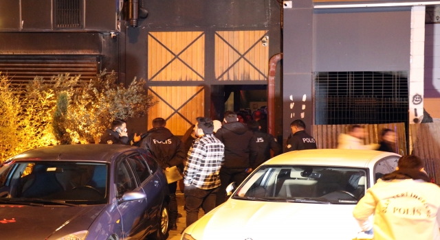 Sakarya’da eğlence merkezi önündeki silahlı kavgada 3 kişi yaralandı