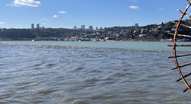 Göksu Deresi’nden akan çamur İstanbul Boğazı’nın rengini değiştirdi