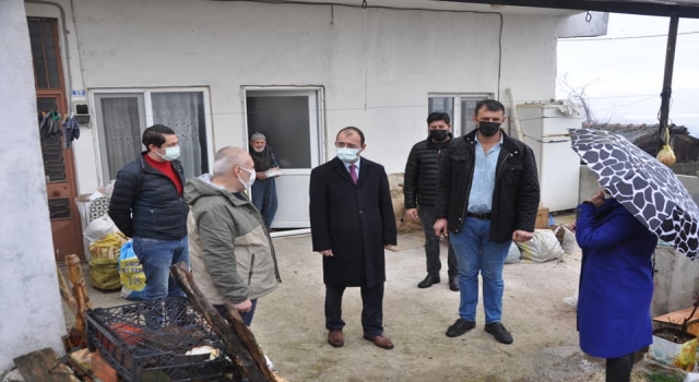 Biga’da ”Aşevi Projesi” ile 400 haneye sıcak yemek ulaştırılıyor
