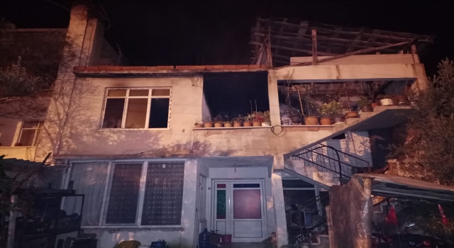 Osmaneli’de bir evde çıkan yangın söndürüldü