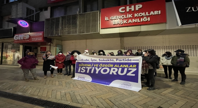 Kocaeli Kadın Platformu üyelerinden CHP Derince İlçe Başkanlığındaki taciz iddialarına tepki