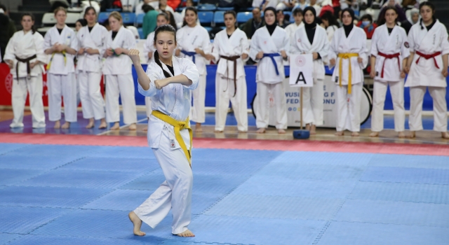 Budokaido Kumite ve Kata Türkiye Şampiyonası Sakarya’da başladı