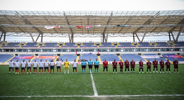 İşitme Engelliler Futbol Süper Ligi’nin şampiyonu Gölcük oldu