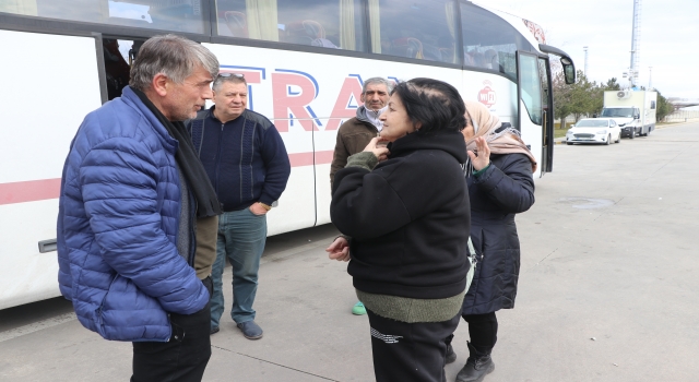 Ukrayna’daki savaştan kurtarılan Azerbaycanlılardan Cumhurbaşkanı Erdoğan’a teşekkür
