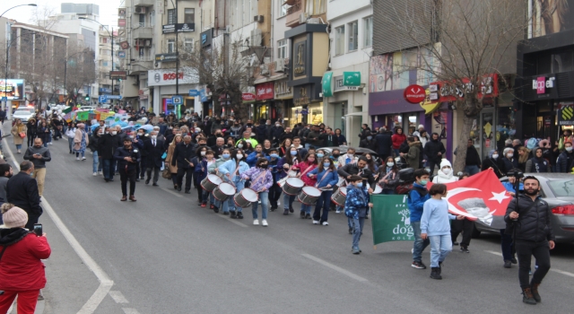 Tekirdağ’da ilkokul öğrencileri su tasarrufuna dikkati çekmek için yürüdü
