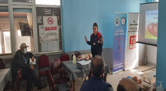 Edirne’de sağlık ekipleri köylerde ilk yardım eğitimi vermeyi sürdürüyor