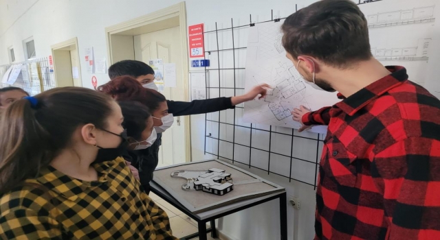 Edirne’de ortaokul öğrencileri mimarlık fakültesini ziyaret etti