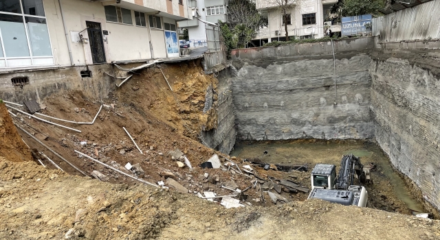 Kadıköy’de zemini göçen apartman için güçlendirme çalışması başlatıldı