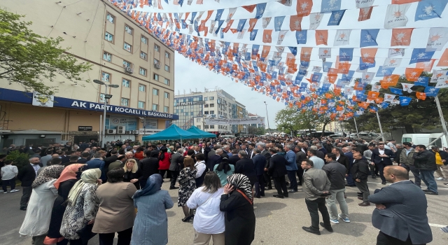 AK Parti MKYK Üyesi Zeybek, Kocaeli’de partisinin bayramlaşma programında konuştu: