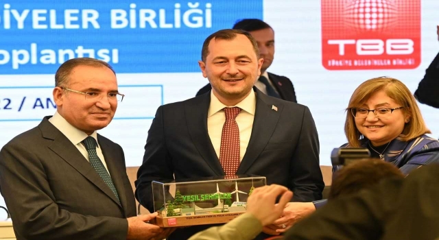 Süleymanpaşa Belediyesinin zirai atıkları geri dönüştüren projesine ödül