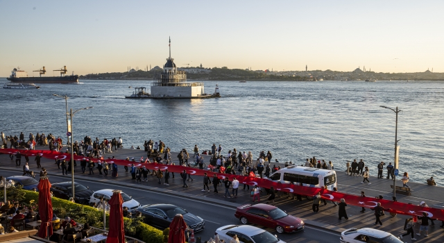 Üsküdar’da ”19 Mayıs Gençlik Yürüyüşü” düzenlendi