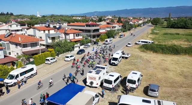 Balıkesir’de ”Gençler ve Yıldızlar Türkiye Bisiklet Şampiyonası” başladı