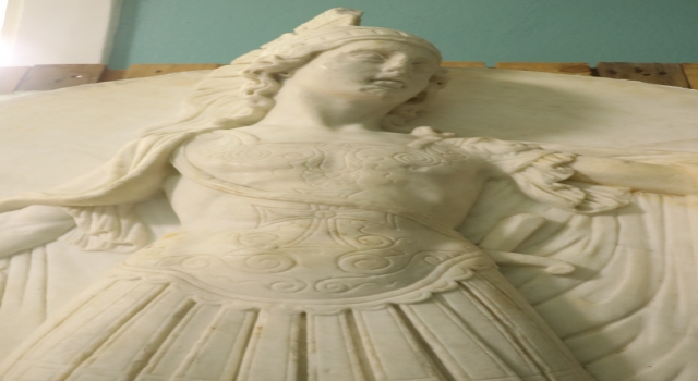Koruma altındaki 1600 yıllık ”Baş Melek Mikail” heykeli Yalova Müze’sine taşındı
