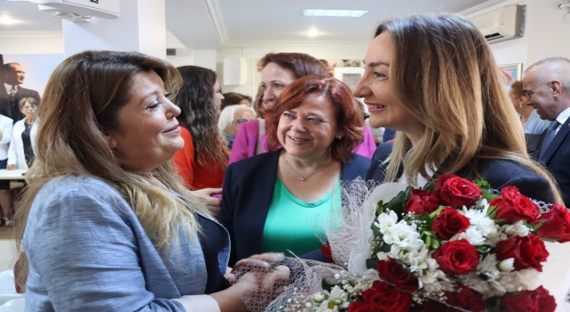 CHP’li Nazlıaka, Kırklareli’nde partisinin kadın üyeleriyle bir araya geldi