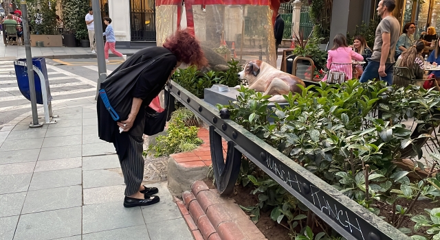 Şişli Belediye Başkanı Muammer Keskin maskot köpeğin heykelini açtı