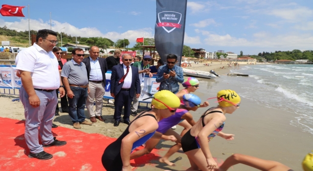 Triatlon sporcusu Ata Yahşi anısına düzenlenen turnuvanın ilk etabı Gelibolu’da yapıldı