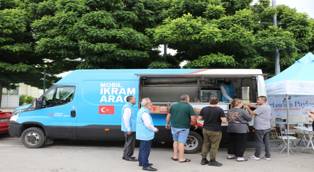 Türkiye Diyanet Vakfı yurda gelen gurbetçileri Kapıkule’de ikramlarla karşılıyor