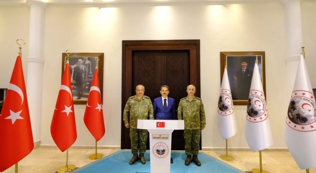 1. Ordu Komutanı Korgeneral Yeni, Kırklareli Valisi Ekici’yi ziyaret etti