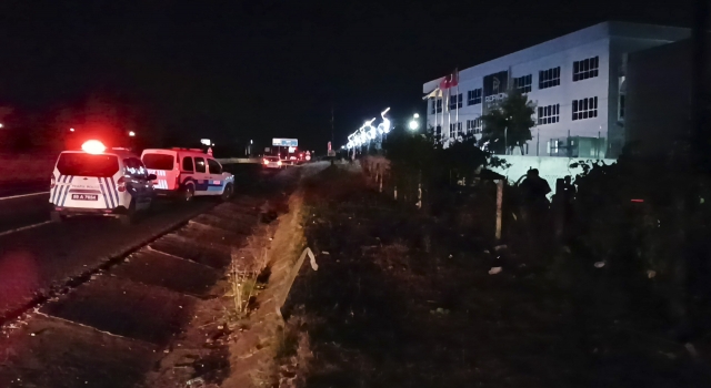 Tekirdağ’da fabrika bahçesine devrilen otomobilin alkollü sürücüsü yaralandı