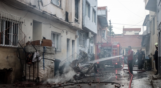 Bursa’da iki katlı bina yanarak kullanılamaz hale geldi
