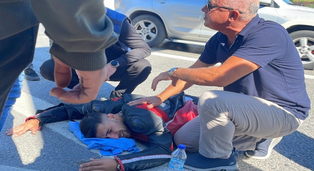 Kartal’da otomobille çarpışan motosikletin sürücüsü yaralandı