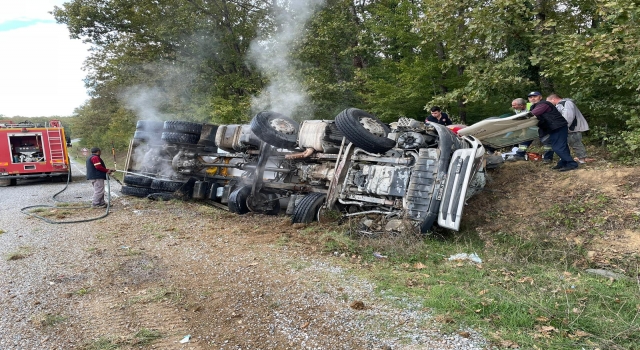 Kırklareli’nde devrilen beton mikserinin sürücüsü yaralandı