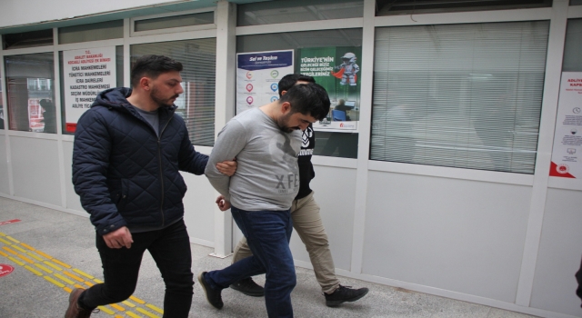 Kocaeli’de eşini ve kayınpederini tabancayla öldüren şüpheli adliyede