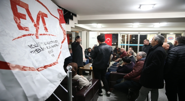 Sakarya’da EYT kapsamına girenler kararı kutladı