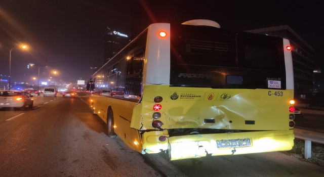 Maltepe’de servis minibüsü İETT otobüsüne çarptı, 7 kişi yaralandı 