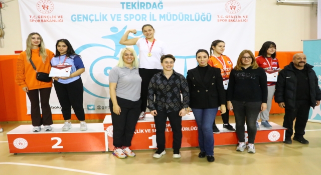Tekirdağ’da ”Okul Sporları Gençler Bilek Güreşi Grup Müsabakaları” yapıldı