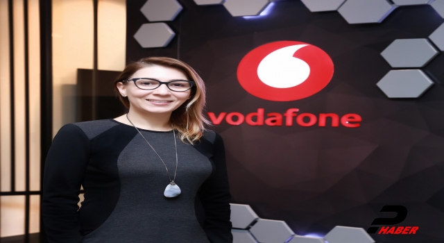 Vodafone Business bulut santral ile çağrı merkezleri eve taşınıyor