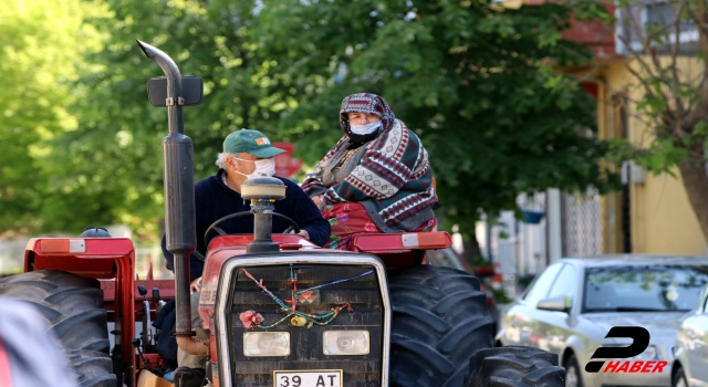 65 yaş ve üzeri vatandaşlar uzun bir aradan sonra ilk defa sokağa çıktı