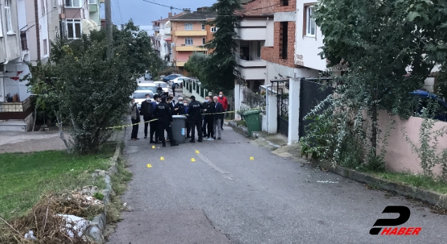 Kocaeli’de balkonda otururken başına kurşun isabet eden kişi ağır yaralandı