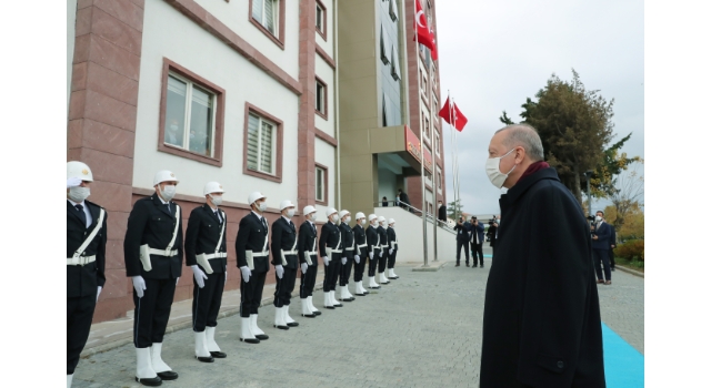 Cumhurbaşkanı Erdoğan, Tekirdağ Valiliğini ziyaret etti