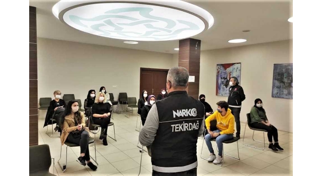 Tekirdağ’da gençleri kötü alışkanlıklardan ”Mahalle Anneleri” koruyacak