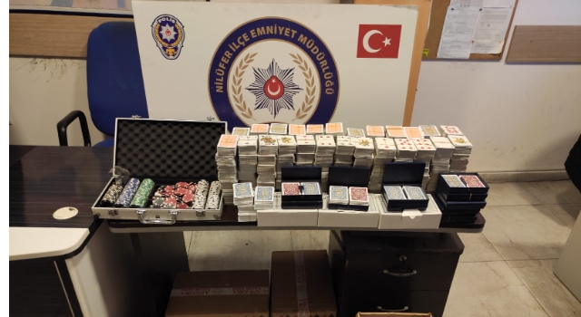 Bursa’da dernekte kumar oynayan 14 kişiye 44 bin 100 lira ceza