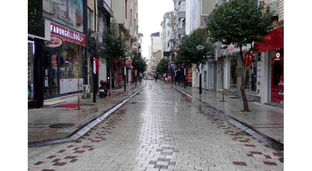 Trakya’da sokağa çıkma kısıtlaması nedeniyle cadde ve sokaklarda sessizlik hakim