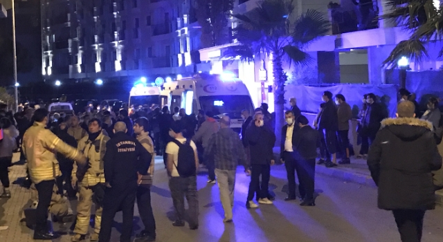 Tuzla’da sitede çıkan yangın nedeniyle 8 kişi hastaneye kaldırıldı