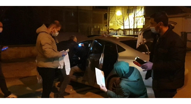 Bursa’da sokağa çıkma kısıtlamasında kontrol edilen şüphelilerde uyuşturucu madde bulundu
