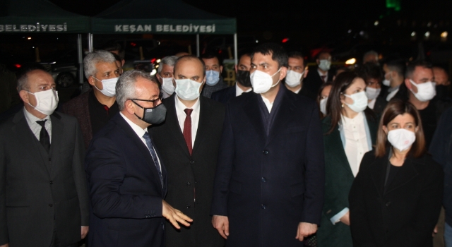 Çevre ve Şehircilik Bakanı Kurum: ”Artık şehirde hiçbir şekilde at arabacılığı yapılmayacak”