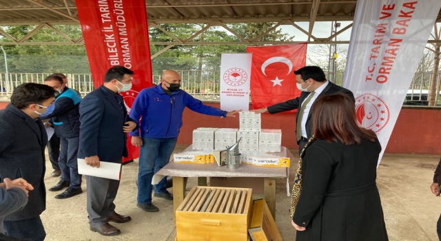 Pazaryeri’nde arıcılara yüzde 50 hibe ilaç desteği