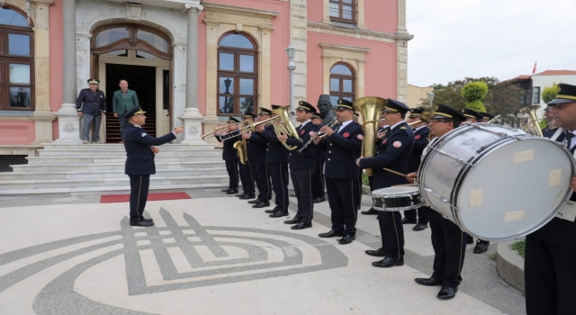 Edirne’de belediye bandosu, emektar üyeleri için konser verdi